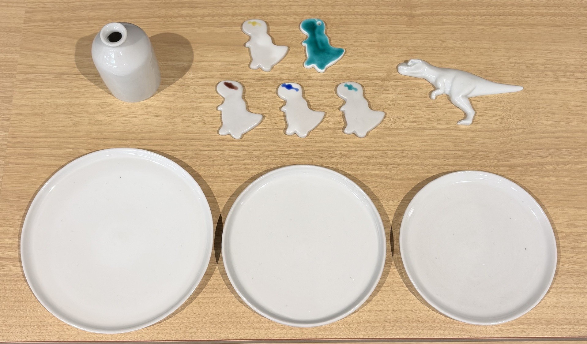 廃棄PTPシート由来の再資源化マテリアルを活用した陶器製品